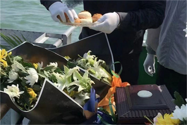 北京市海葬费用及流程指南