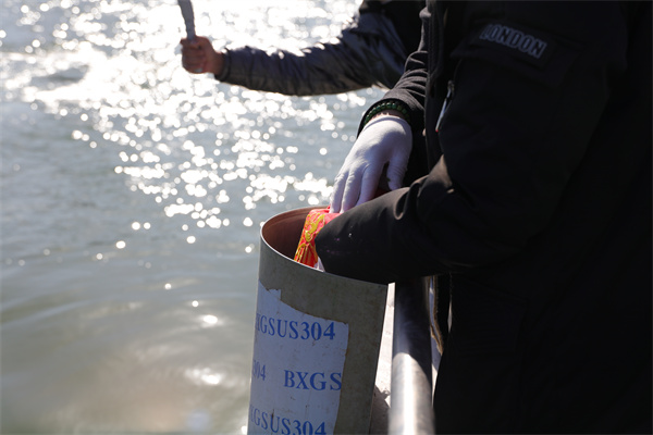 什么地方可以海葬-1