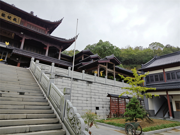 骨灰撒海几月份好