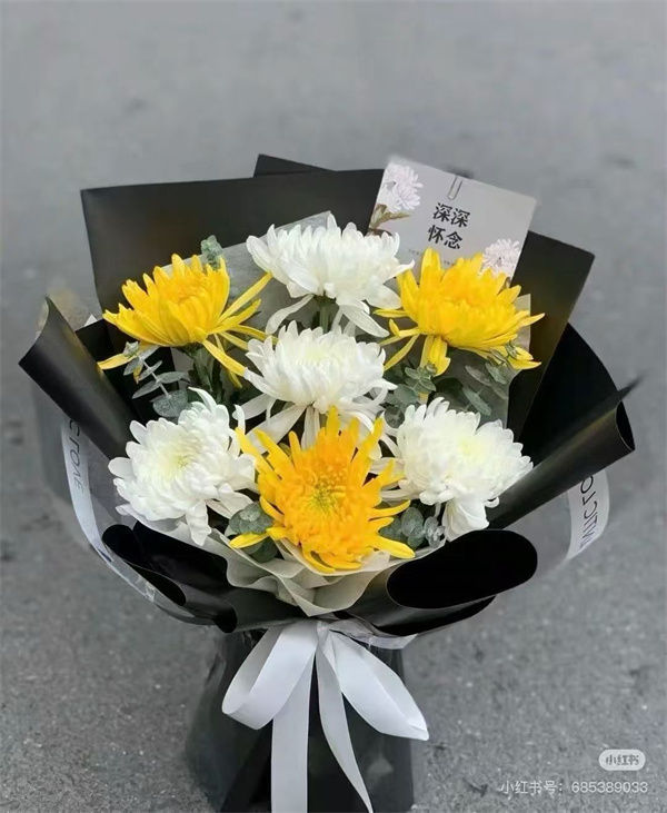 海葬骨灰用什么装的-1